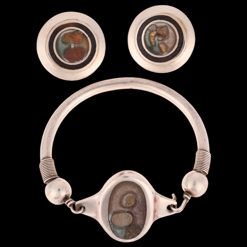 1457 - A Scandinavian sterling silver mineral sample and glass bangle and clip-on earring set, bangle setti... 