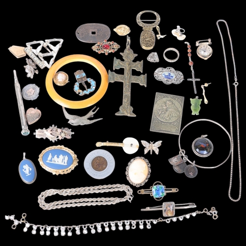 1478 - Various Antique silver and costume jewellery, including Wedgwood Jasperware pendant, large cross pen... 