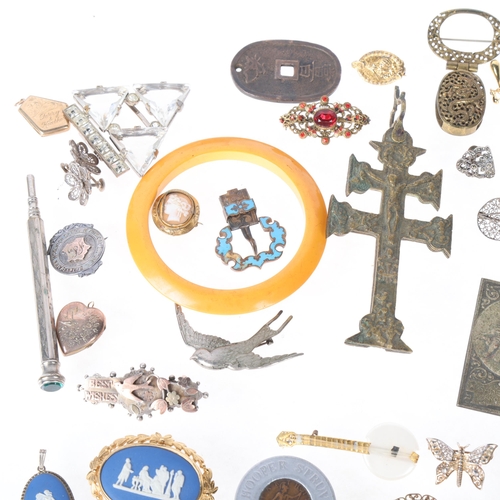 1478 - Various Antique silver and costume jewellery, including Wedgwood Jasperware pendant, large cross pen... 