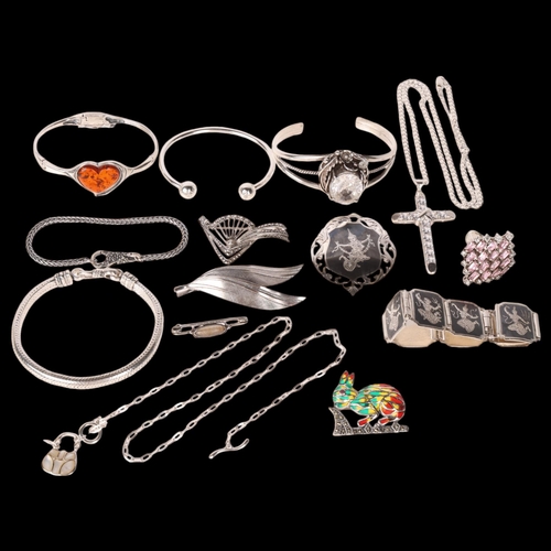 1482 - Various silver jewellery, including amber heart bangle, Pandora cuff bracelet, enamel rabbit brooch,... 