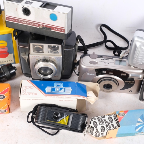 311 - Various cameras, including Kodak Instamatic 300, Micro 110, etc