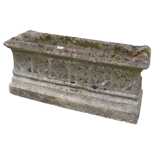 2622 - CHILSTONE - A rectangular cast stone planter. 95x43x33cm.