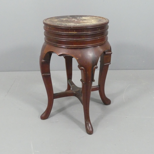 2676 - A Victorian mahogany circular plant stand, with cabriole legs and x-shaped stretcher. D42cm, H65cm.