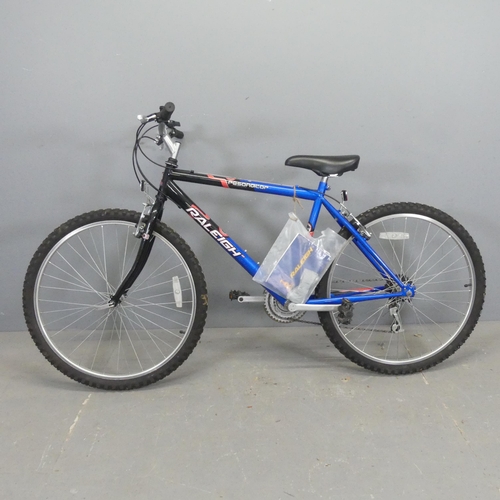 2715 - A Raleigh Resonator 18 speed mountain bike.