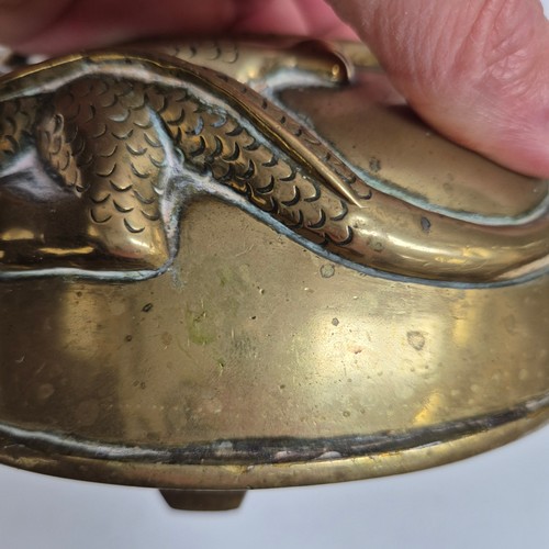 265 - A Chinese brass censer, with applied lizard decoration and impressed character mark to the base, dia... 