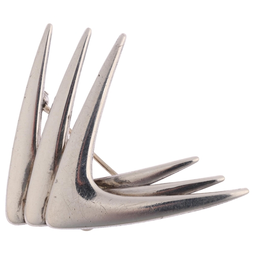 1642 - BERNHARD HERTZ - a Danish modernist sterling silver triple boomerang brooch, 42.9mm, 10g