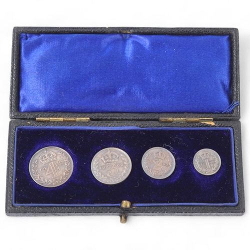 107 - A 1902 Maundy coin set of 4 coins in original presentation box