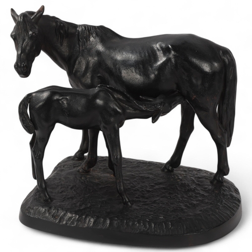 159 - A Russian cast-iron sculpture, depicting a mare and foal, Kasli Foundry 1967, height 30cm, length ap... 