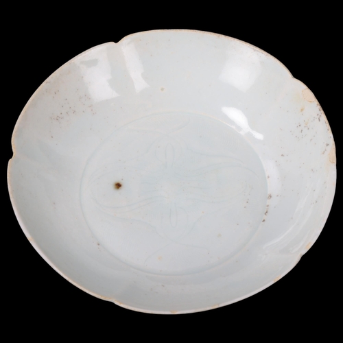 86 - Chinese Northern Song Dynasty (960 - 1127), thinly potted Qingbai glazed porcelain lobed dish, with ... 