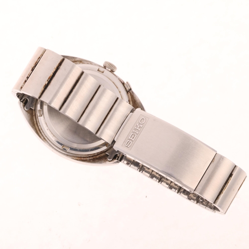 1022 - SEIKO - a Vintage stainless steel Bell-Matic automatic calendar bracelet watch, ref. 4006-6011, circ... 