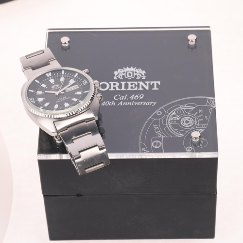 1034 - ORIENT - a limited edition stainless steel 40th Anniversary automatic calendar bracelet watch, ref. ... 