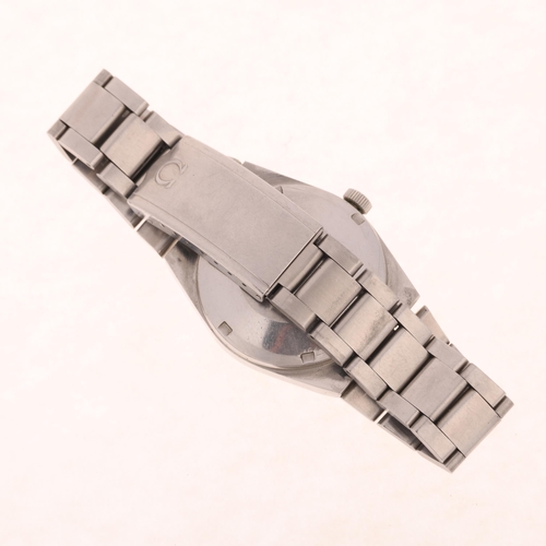 1040 - OMEGA - a Vintage stainless steel Geneve automatic calendar bracelet watch, ref. 166.099, circa 1971... 