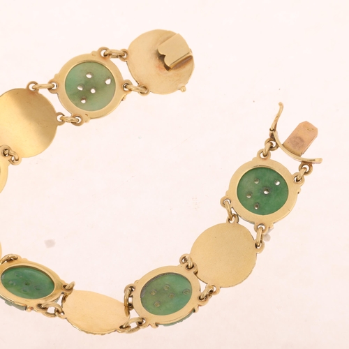 1216 - An 18ct two-colour gold jade panel bracelet, with alternating floral carved and pierced jade, and fo... 