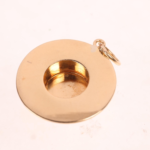 1284 - A Vintage 18ct gold cordobes hat charm/pendant, unmarked mount tests as 18ct, 22.6mm, 2.2g