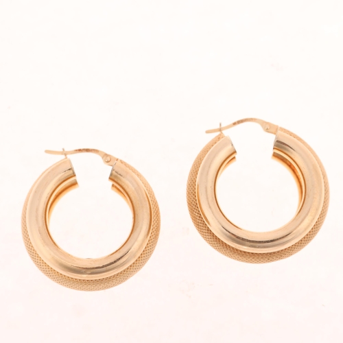 1335 - A pair of 9ct gold hoop earrings, textured and polished decoration, 26.6mm, 7.1g