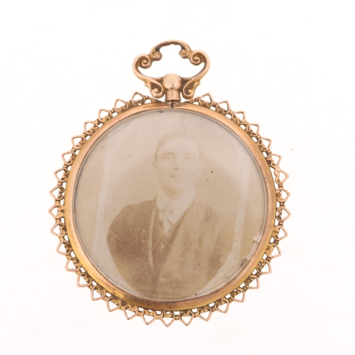 1339 - An Antique 9ct gold double-sided photo locket pendant, maker C & Co, Glasgow 1911, 46.3mm, 7.3g gros... 