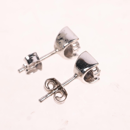 1464 - A pair of 9ct white gold diamond flowerhead cluster stud earrings, set with modern round brilliant-c... 