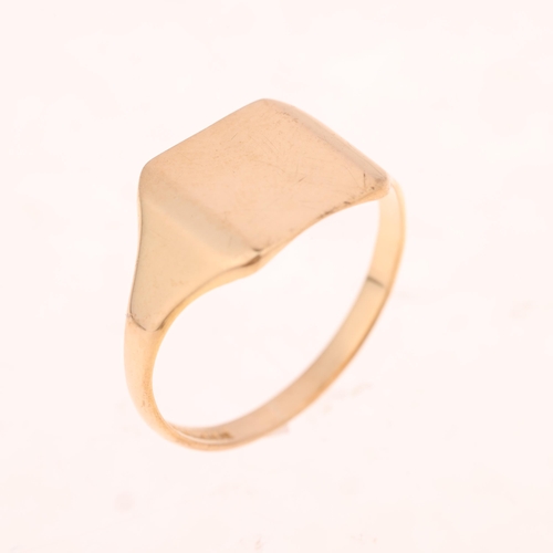 1494 - A 9ct gold signet ring, maker HG&S, Birmingham 1981, setting height 10.7mm, size R, 2.3g