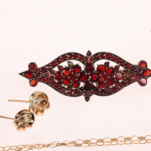 1553 - Various jewellery, including Victorian Bohemian garnet brooch, pair of 9ct gold coral earrings, 9ct ... 