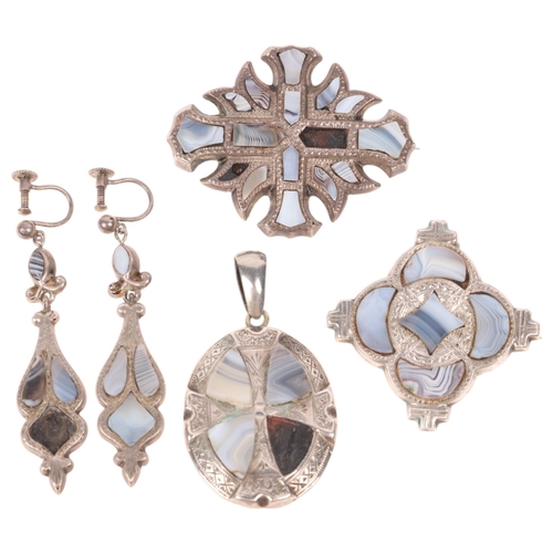 1561 - An Antique Scottish hardstone jewellery set, comprising 1 x pendant, 2 x brooches, and 1 x pair of d... 