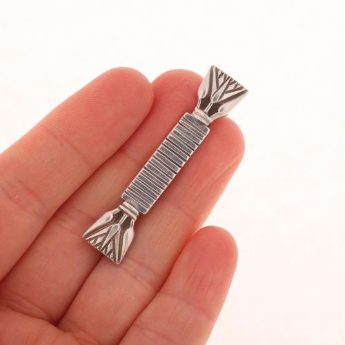 1647 - HANS HANSEN - a Danish modernist sterling silver 'Christmas Cracker' brooch, 48.4mm, 8.8g