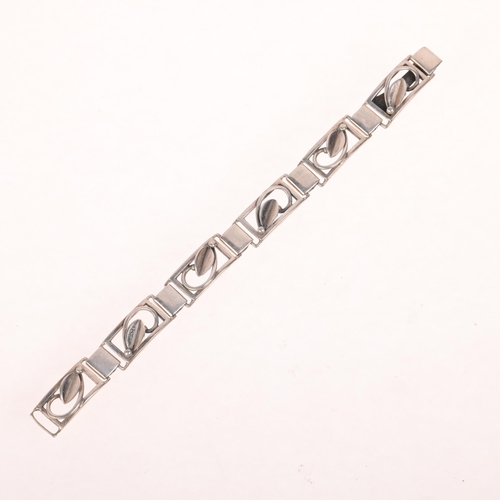 1654 - EILER & MARLOE - an Art Deco style Danish silver leaf panel bracelet, model no. 101, 20cm, 28.1g