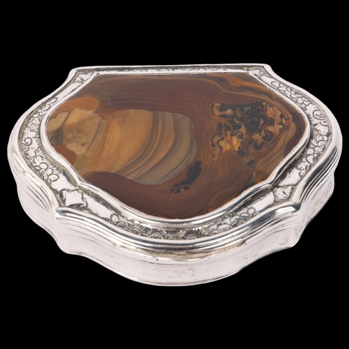 1795 - A George II silver agate hardstone snuffbox, William & Aaron Lestourgeon, London 1759, bulbous carto... 