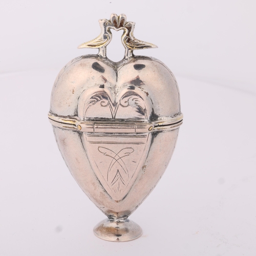 1798 - An Antique Scandinavian silver heart marriage box, 18th century, engraved decoration with lovebird k... 