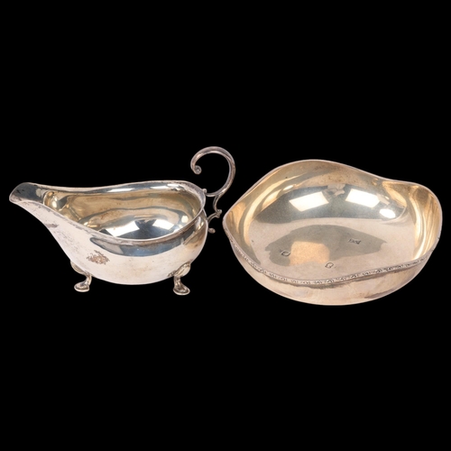 1823 - Various silver, including Elizabeth II dish and Victorian sauce boat, length 12cm, 5.1oz total (2)