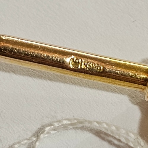 1301 - An Antique 15ct gold T-bar, maker JWB, 34.3mm, 3.7g