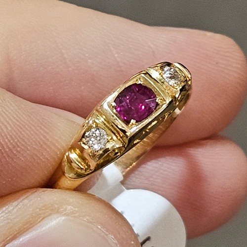 1448 - An Antique 18ct gold three stone ruby and diamond half hoop ring, indistinct maker, Chester 1898, se... 