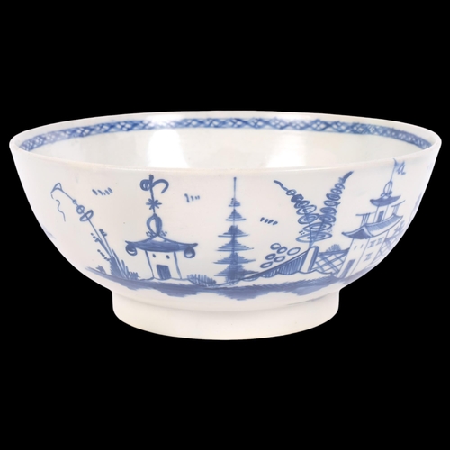 194 - An 18th century Chinese blue and white footed bowl, hand painted decoration, diameter 22cm