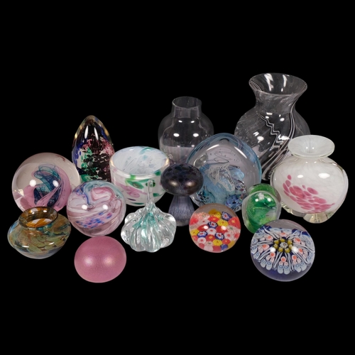 217 - A group of glass paperweights and vases, including an Isle of Wight mushroom, a Strathearn Millefior... 