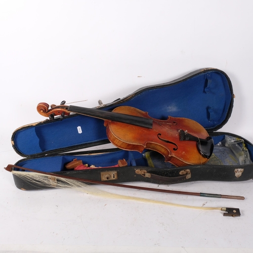 275 - A Vintage violin, label to inside reads 