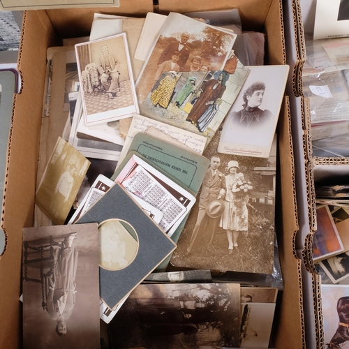 309 - A large quantity of cigarette cards, postcards and other ephemera