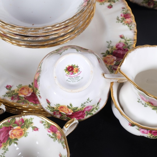 627 - A Vintage Royal Albert part tea set, including teapot, and matching dinner plates and cereal bowls