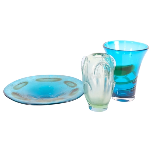 705 - A quantity of Art glass, including a turquoise blue Whitefriars centrepiece bowl, diameter 30cm,  an... 