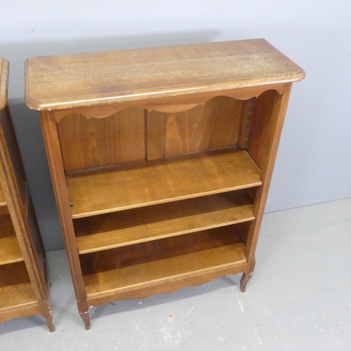 2680 - A pair of French mahogany bookcases, each with two adjustable shelves. Width 75cm. height 101cm, dep... 