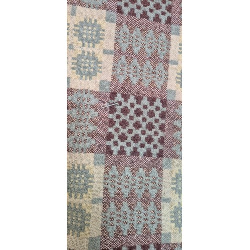 657 - 2 Welsh wool blankets, 173cm x 71cm (A/F)