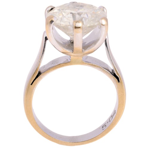 45 - A 5.04 Carat Single Stone Diamond Ring,

set with a modern round brilliant-cut natural diamond of 5.... 