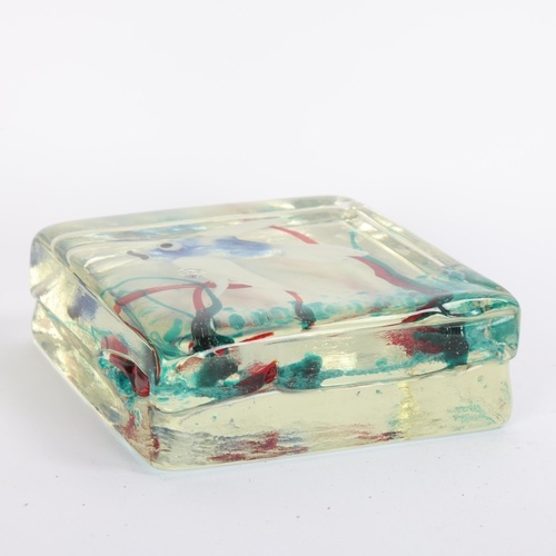 21 - A Murano style aquarium glass block showing a single tropical fish swimming in reeds, height 12.5cms... 