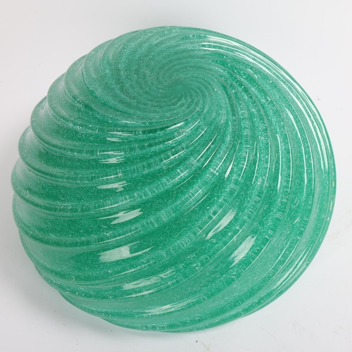 97 - A 1930s spiral swirl art glass bowl with bubble inclusions in the manner of Seguso, diameter 28.5cm