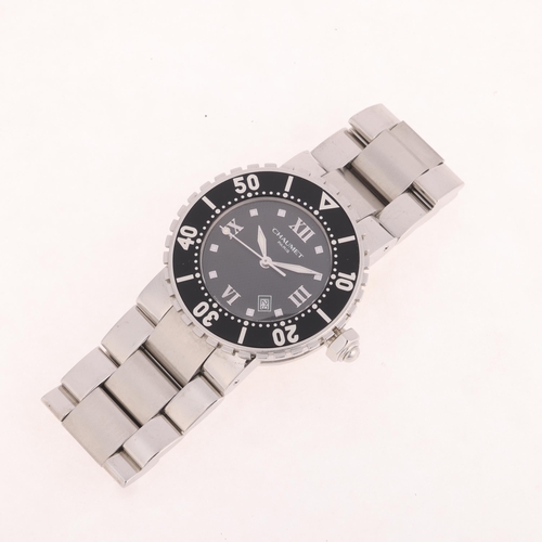 1008 - CHAUMET - a stainless steel Class One automatic calendar bracelet watch, ref. 628, black textured di... 