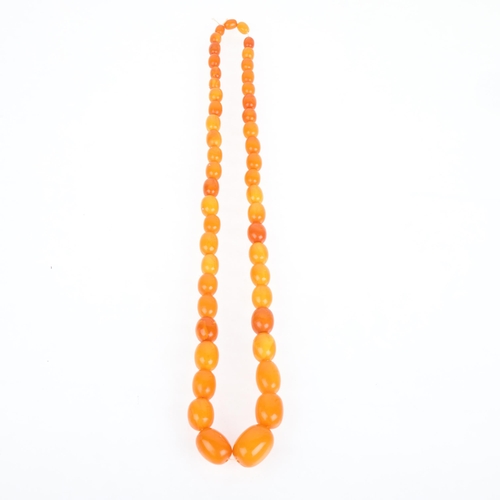 1172 - A Vintage single-strand graduated butterscotch amber bead necklace, beads ranging from 22.9-8.2mm, 6... 