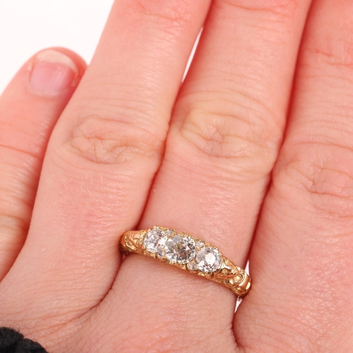 1195 - An Antique 18ct gold three stone diamond half hoop ring, set with old European-cut diamonds with ros... 