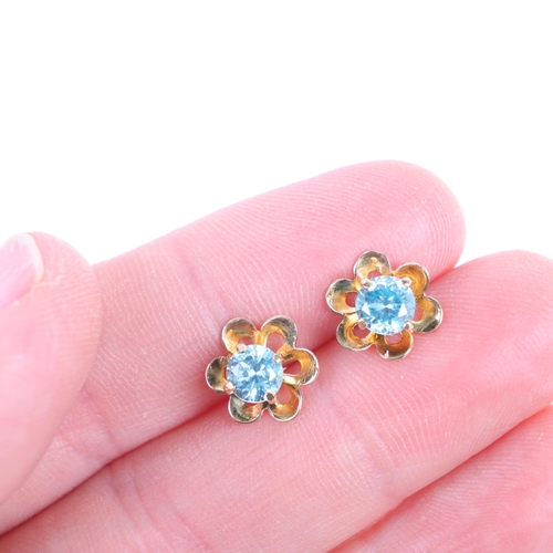 1369 - A pair of 9ct gold blue zircon flowerhead stud earrings, 9.4mm, 1.6g