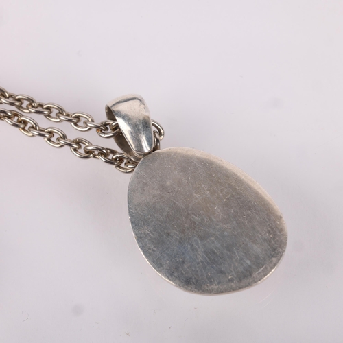 1496 - A modernist sterling silver opal doublet pendant necklace, no maker, on unmarked silver cable link c... 