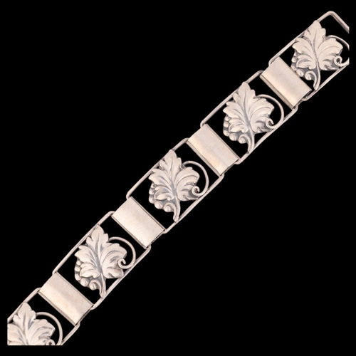 1524 - K LYKKE P - an Art Deco Danish silver floral panel bracelet, band width 17.9mm, 19cm, 21g