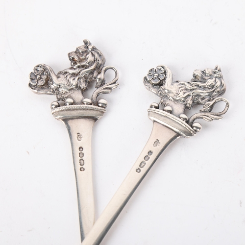 1654 - A pair of Victorian silver heraldic meat skewers, John Samuel Hunt, London 1853, commissioned by Hug... 