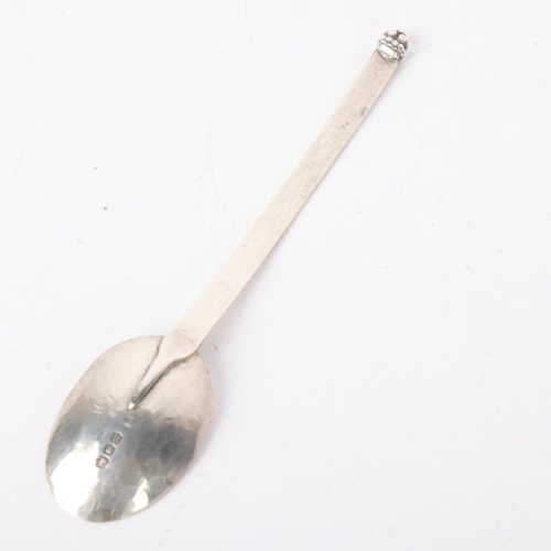 1655 - An Arts and Crafts George V silver long-handled spoon, Sandheim Brothers, London 1916, 16cm, 0.7oz